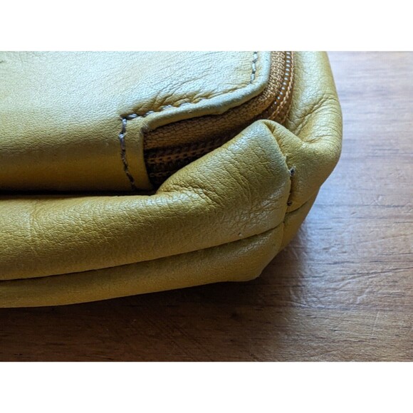 B. Makowsky Organizer Mustard & Brown Genuine Leather Messenger Cross-body bag - Picture 8 of 16